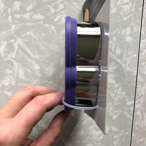 Wilton Comfort-Grip Purple Skull Skeleton Halloween Kitchen Metal Cookie Cutter - Picture 4 of 5